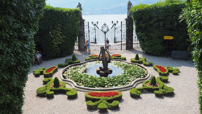 Villa Carlotta 2